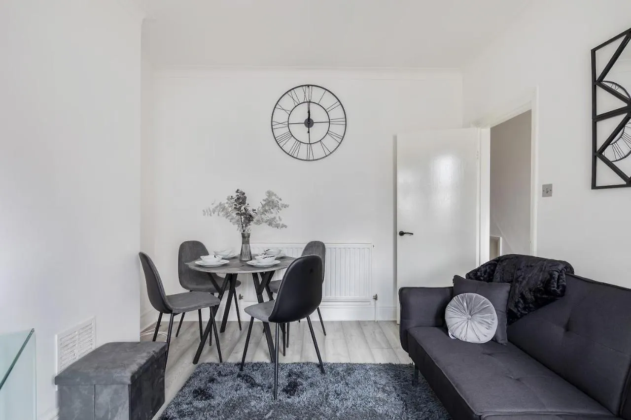 Beautifully Modern 2-Bed Apartment W/Garden Londres Reino Unido